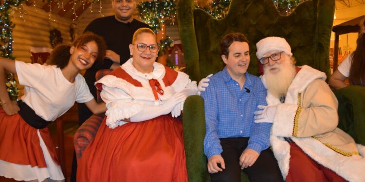 Inclusiva, Vila do Papai Noel no FestNatal Araxá encanta adultos e crianças