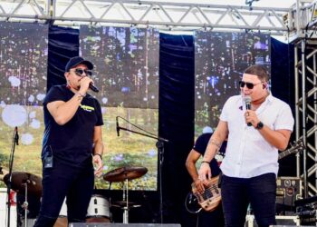 Sertanejo embala a quarta-feira no FestNatal Araxá