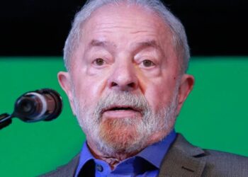 Isenção da gasolina dura só até fevereiro; decisão definitiva depende de política de preços da Petrobras