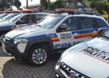 EM ARAXÁ/MG A POLÍCIA MILITAR REALIZA PRISÃO DE SUSPEITO POR FALSIDADE IDEOLÓGICA