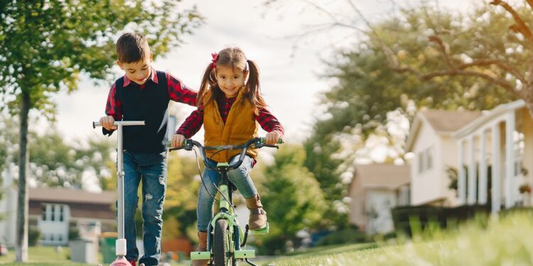 Férias exigem cuidados para evitar acidentes domésticos envolvendo crianças