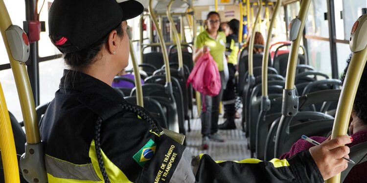 Secretaria de Segurança Pública realiza fiscalização itinerante dos ônibus do transporte público coletivo urbano