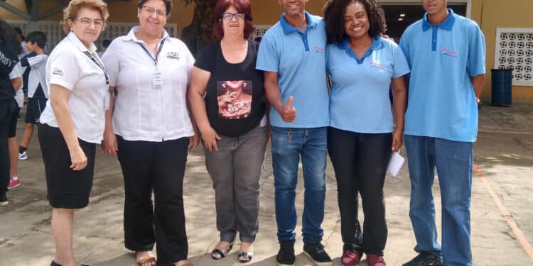 Gincana Anastasie arrecada alimentos, tampinhas plásticas e lacres para instituições de Araxá