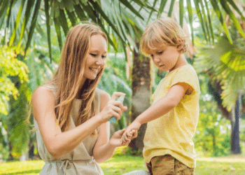 Repelente não é tudo igual: saiba a recomendação e o tempo de proteção de cada um deles