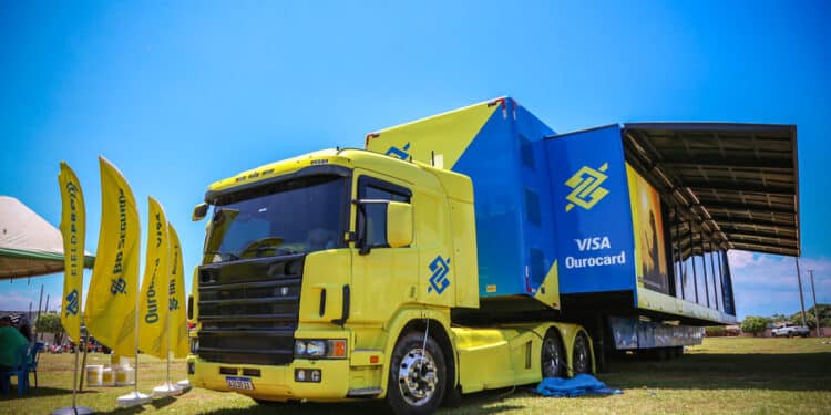 Carreta do Circuito de Negócios do Banco do Brasil vai estacionar na Fenadoces 2023