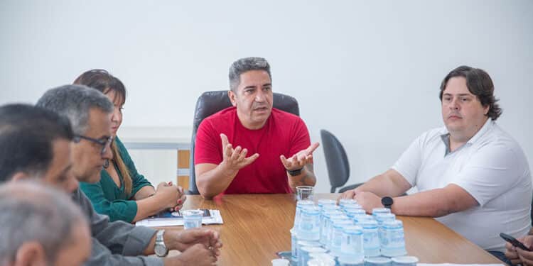 Prefeitura de Araxá anuncia implantação de detectores de metais em escolas e creches municipais