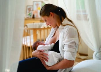 Amamentação exclusiva até os seis meses é realidade para menos da metade dos bebês