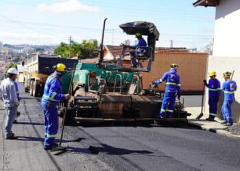 Prefeitura de Araxá realiza recapeamento asfáltico em quatro bairros da cidade