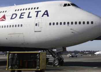 Morte de funcionário sugado por turbina de avião em aeroporto do Texas não foi causada por falha de segurança