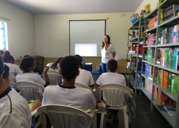 Projeto Psicólogo na Escola abrange todas as escolas e creches da Prefeitura de Araxá