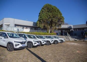 Secretaria de Saúde recebe veículos para atendimento à Atenção Primária, Vigilâncias e Caps Maria Pirola