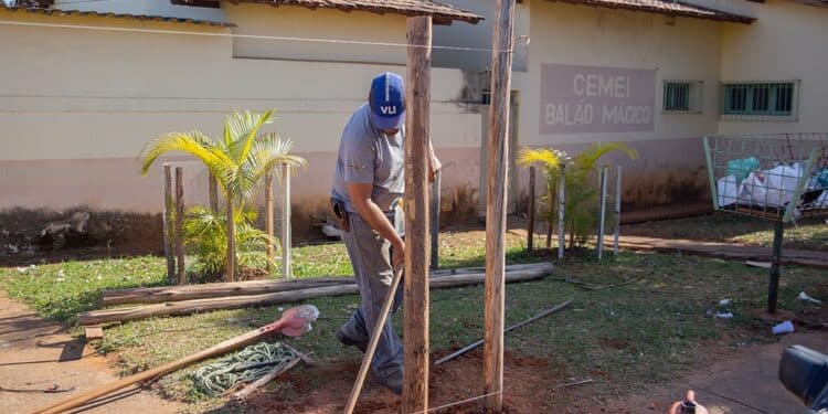 Prefeitura de Araxá inicia reforma geral do Cemei Balão Mágico