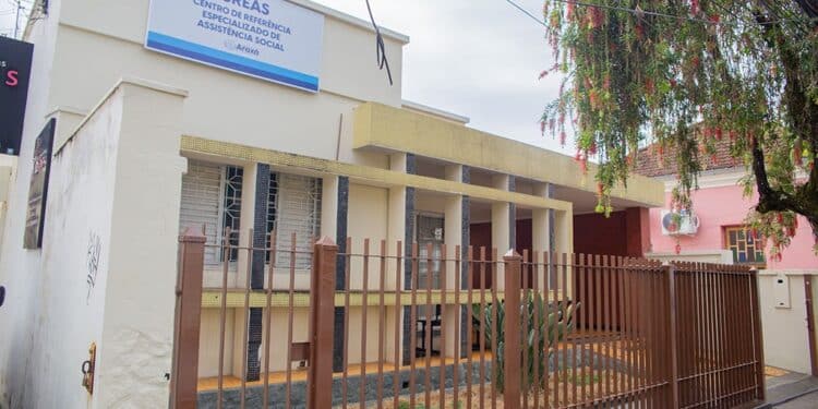 Centro de Referência Especializado de Assistência Social atende em novo endereço
