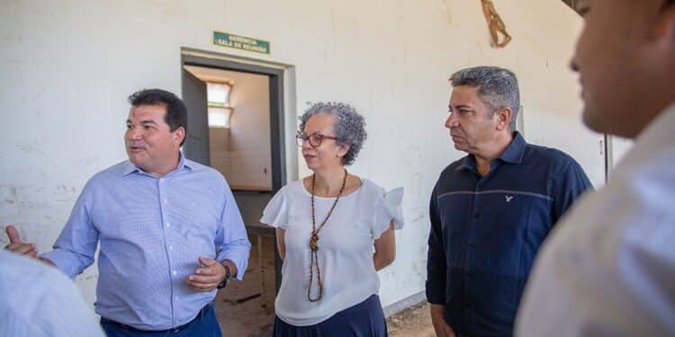 Reitora da UFTM destaca espaços oferecidos pela Prefeitura de Araxá para implantação do campus