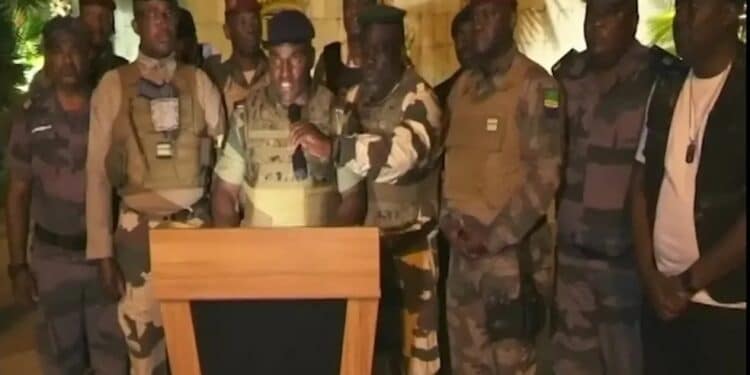 Entenda por que golpes militares são recorrentes no continente africano