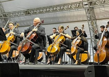 Orquestra Filarmônica de Minas Gerais atrai mais de 2.000 pessoas em Araxá