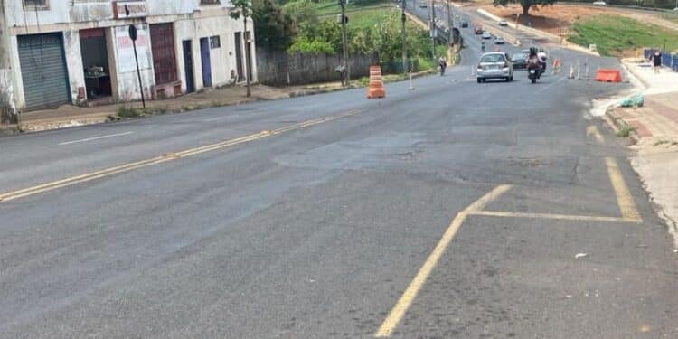 Trecho da avenida Senador Montandon fica parcialmente interditado a partir desta terça