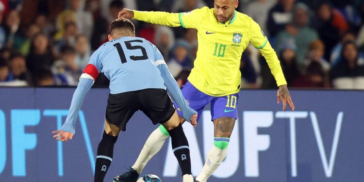 Eliminatórias: Brasil perde para Uruguai em noite para esquecer