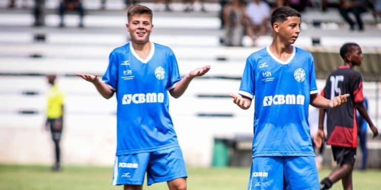 Campeonato Mineiro: Dínamo sub-15 vence o União Luziense; sub-17 é derrotado