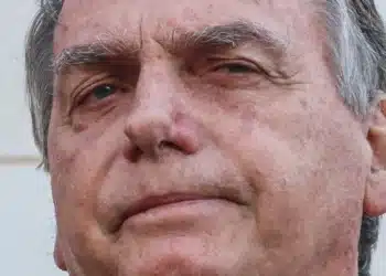 Bolsonaro é condenado a indenizar jornalistas por danos morais
