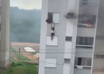 Menina que pôs fogo em apartamento com avós dentro em Patos de Minas, irá morar com o pai em outra cidade