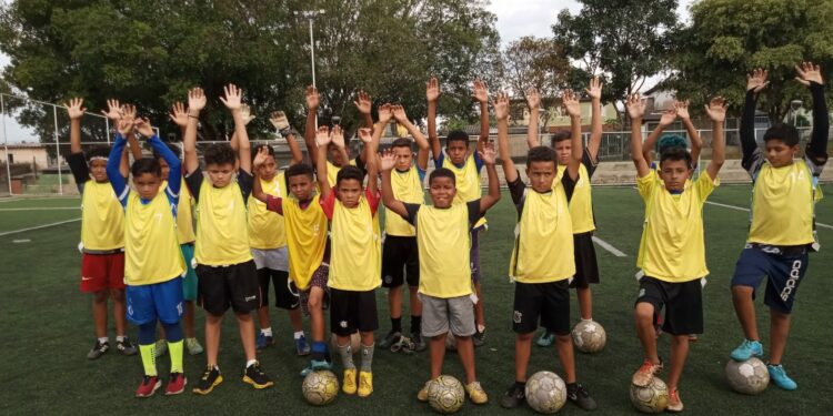 Secretaria de Esportes abre inscrições de projeto social de treinamento para goleiros