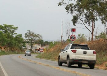 Trechos com radares registram queda de 77% no número de acidentes em rodovias estaduais, aponta DER-MG