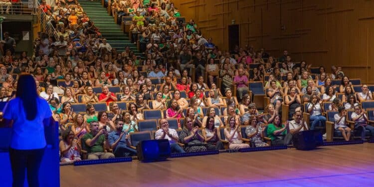 Prefeitura de Araxá premia projetos inovadores de professores do Ensino Público Municipal