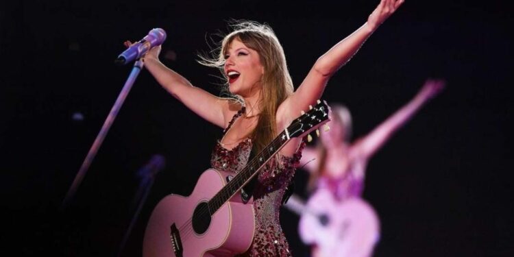 Taylor Swift adia show após morte de fã por temperatura extrema no Rio