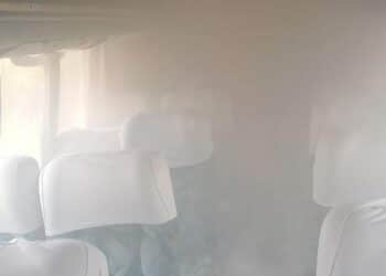 Ônibus que fazia linha entre Araxá e Uberaba pega fogo na BR-262