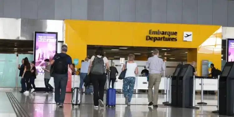 ‘Não permitiremos aumento abusivo nas passagens aéreas’, diz ministro de Lula