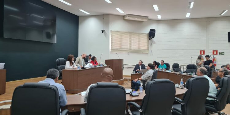 Câmara de Araxá ouve testemunhas do Executivo em primeira oitiva da Comissão Processante