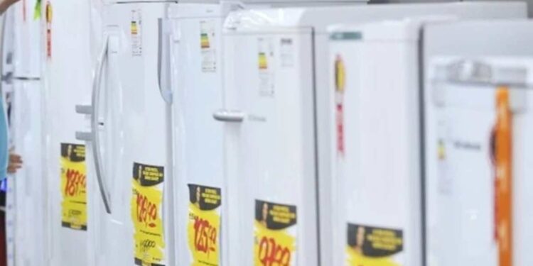 Novas regras para geladeiras: indústria prevê preços acima de R$ 5 mil com mudanças do governo