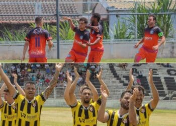 Fazenda Máfia e Curva de Rio se enfrentam no primeiro jogo da final do Ruralão 2023, neste domingo