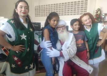 Apae Araxá promove confraternização em clima de Natal para quase 300 alunos