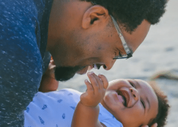 STF determina que Congresso regulamente a licença-paternidade