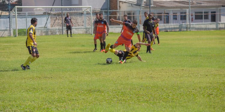 Fazenda Máfia vence o Curva de Rio e sai na frente na decisão do Ruralão 2023