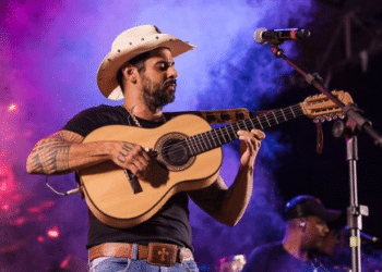 Cantor sertanejo João Carreiro morre durante procedimento cirúrgico, aos 41 anos