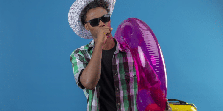 Viagens de férias podem deixar você mais suscetível a doenças; saiba como se proteger