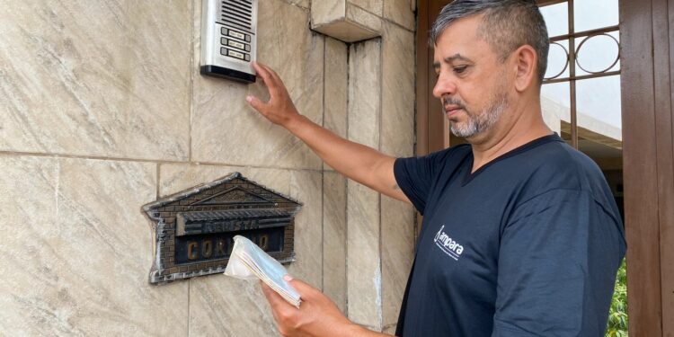 Mensageiros da Ampara recolhem mensalmente doações de quem deseja contribuir com a instituição