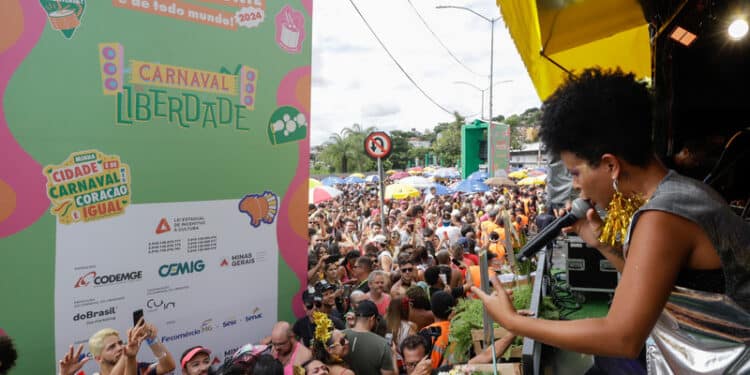 Carnaval em Minas Gerais movimenta mais de R$ 4,7 bilhões no estado