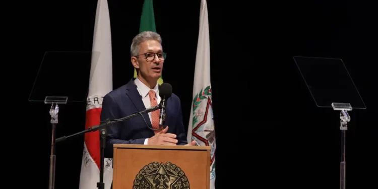 STF dá prazo para Zema explicar sobre vídeo em que dispensa vacinação nas escolas