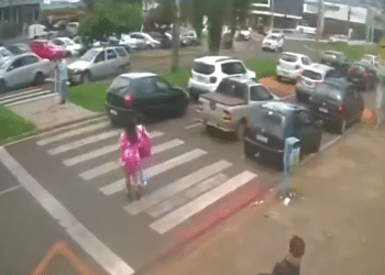 Polícia localiza em Manhuaçu menina de 12 anos que desapareceu na porta de escola em Araxá