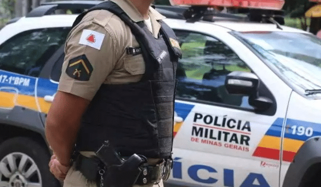 Jovem de 20 anos é abordada e presa por tráfico de drogas no bairro Alvorada