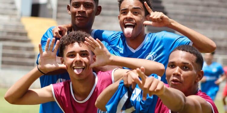 Preparação para o Mineiro: categorias de base do Dínamo vencem o Santana, de Paracatu