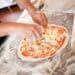 Parceria oferece curso gratuito de Pizzaiolo e Panificação para jovens de 14 a 17 anos