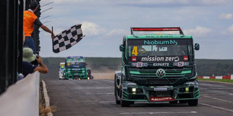 Pelo segundo ano consecutivo, CBMM leva tecnologia de Nióbio para as pistas da Copa Truck