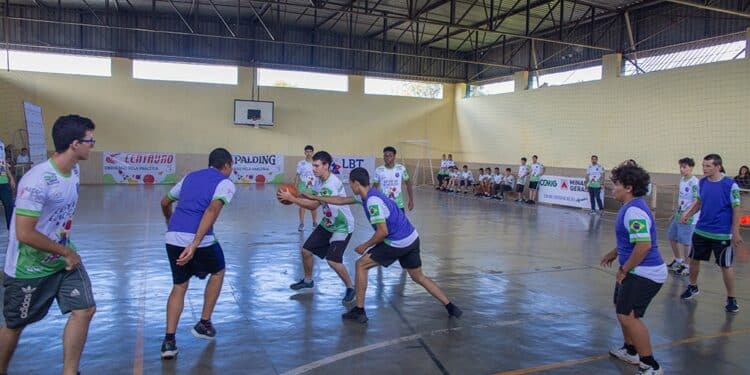 Projeto Cesta na Educação está com inscrições abertas para crianças e adolescentes em Araxá