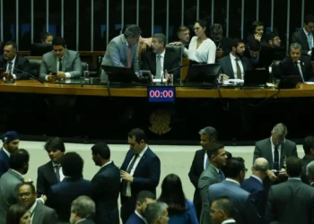 Câmara aprova fim da saidinha de presos; projeto vai à sanção presidencial