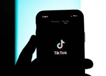 Banimento do TikTok é disputa dos EUA com China, dizem pesquisadores